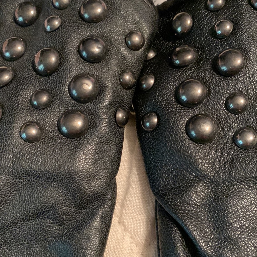Leather studded gloves, Nine West, size M but more like a small, NWT - Picture 2 of 8